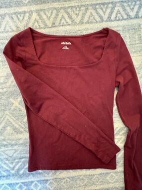 Square neck Maroon Long Sleeve Top